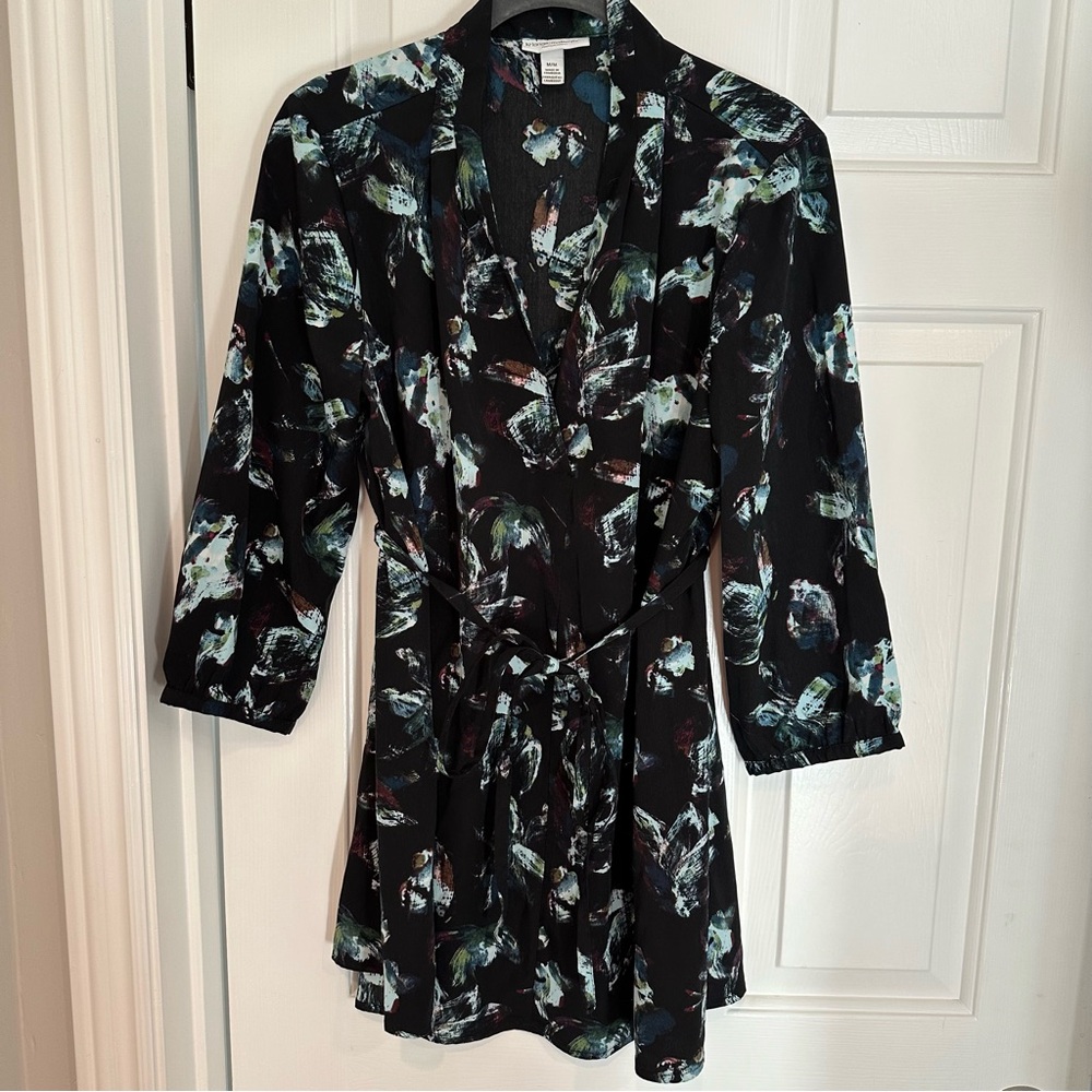 3/$10 🛒🛍️ Liz Lange Maternity Top - Patterned - Size M